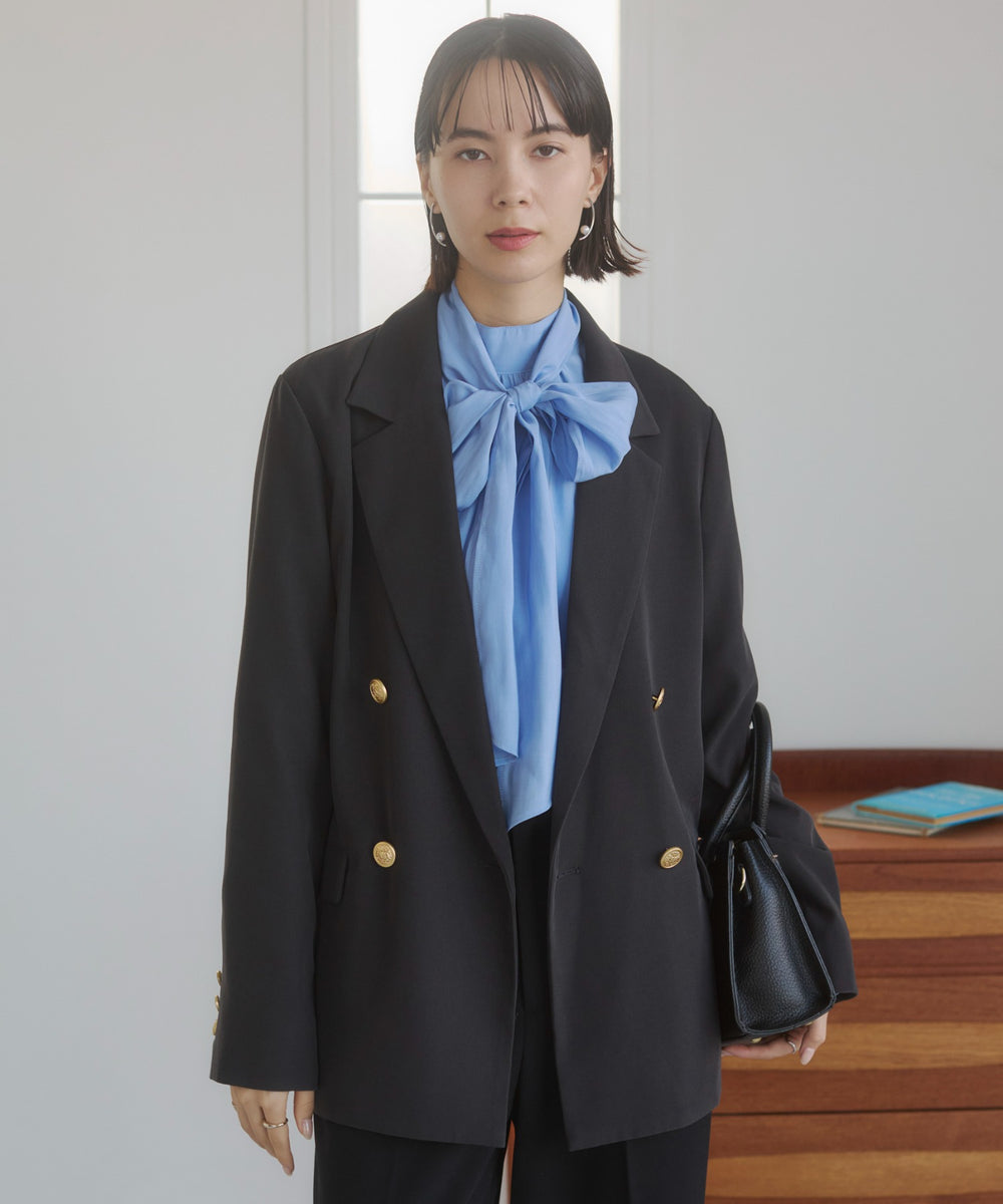 金ボタンダブルブレザージャケット