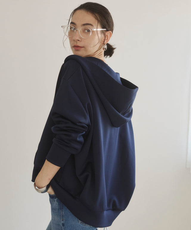 ダンボールジップアップフーディー