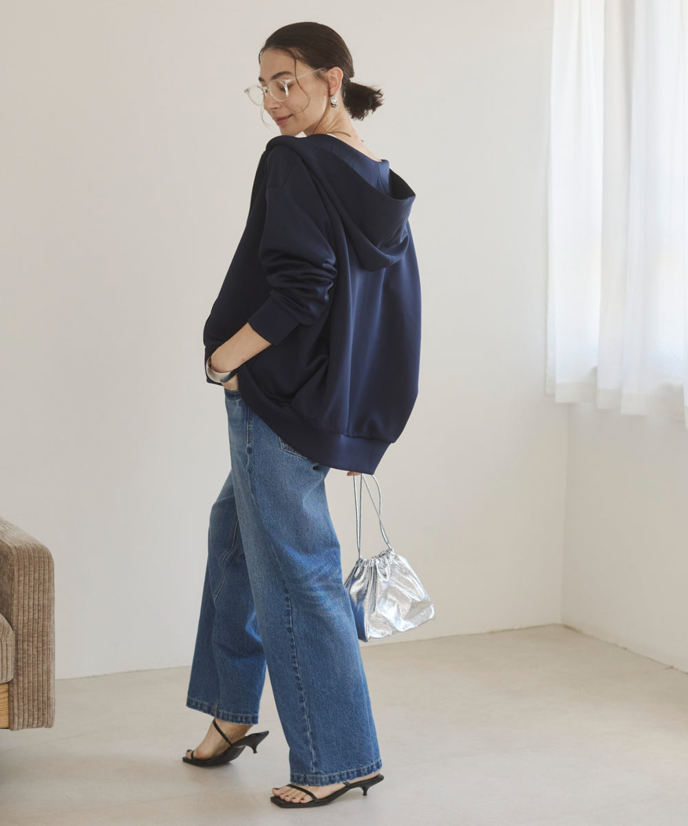 ダンボールジップアップフーディー