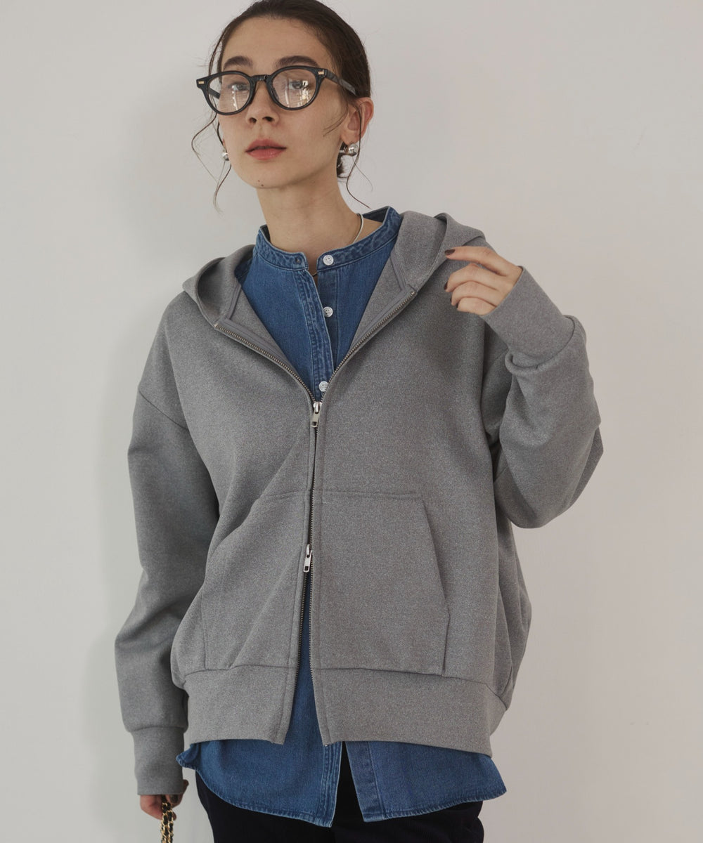 ダンボールジップアップフーディー