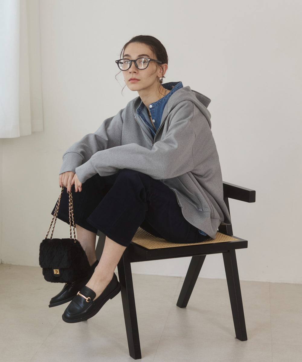 ダンボールジップアップフーディー