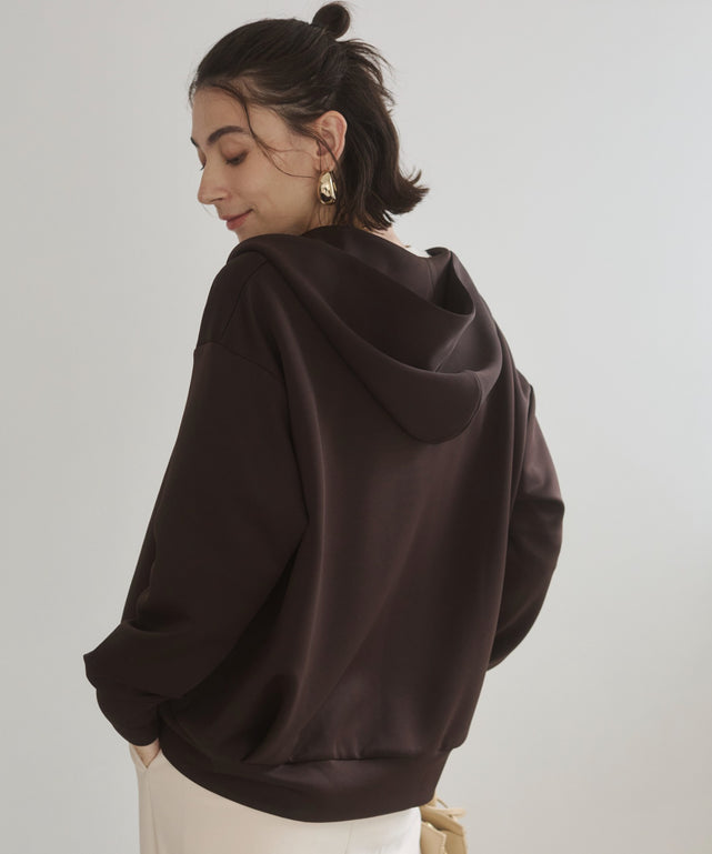 ダンボールジップアップフーディー