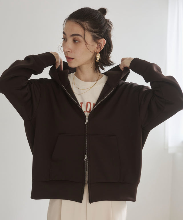 ダンボールジップアップフーディー