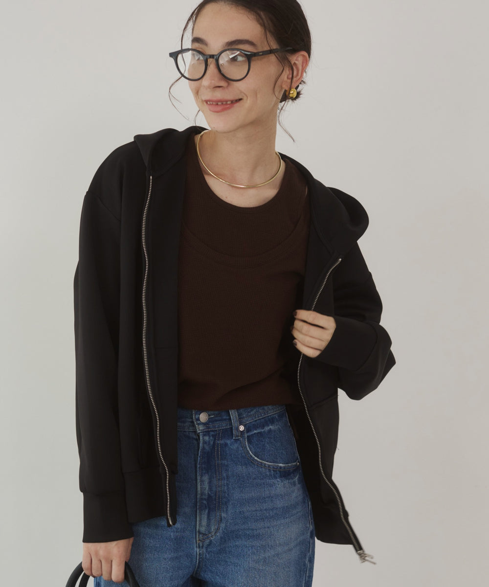 ダンボールジップアップフーディー