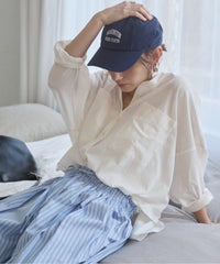 オフホワイト / M