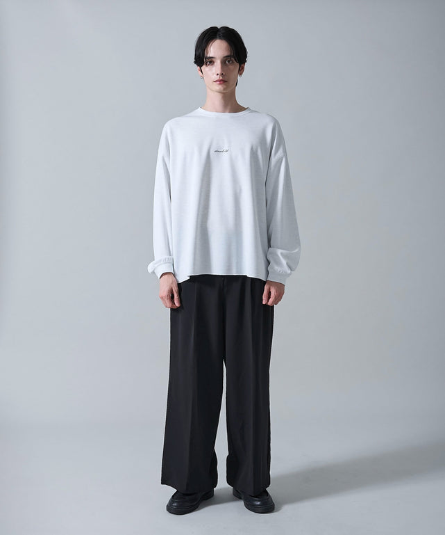 オフホワイト　モデル：180㎝　L着用