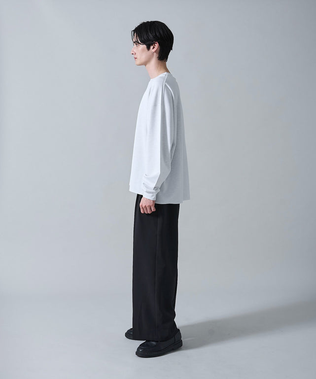 オフホワイト　モデル：180㎝　L着用