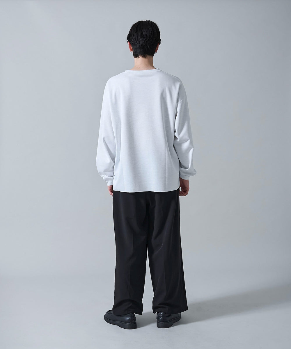 オフホワイト　モデル：180㎝　L着用