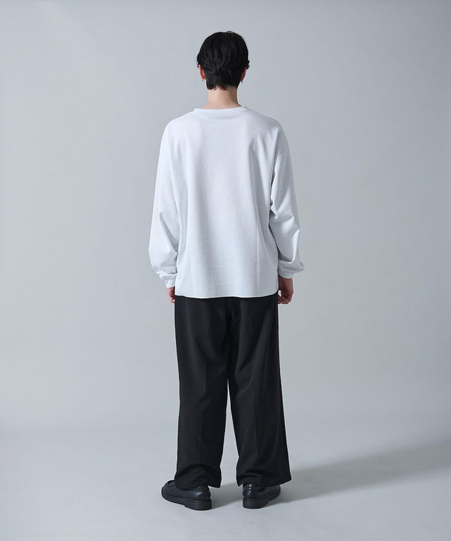 オフホワイト　モデル：180㎝　L着用