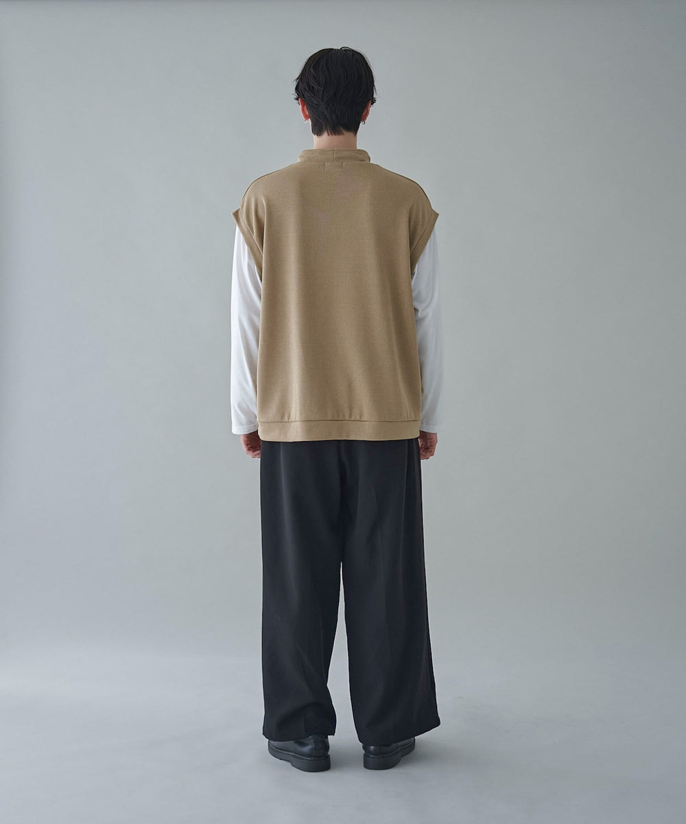 ベージュ　モデル：180㎝　L着用