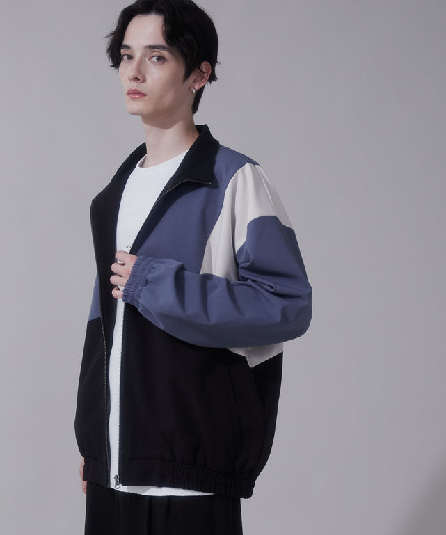 サックス　モデル:180cm　L着用