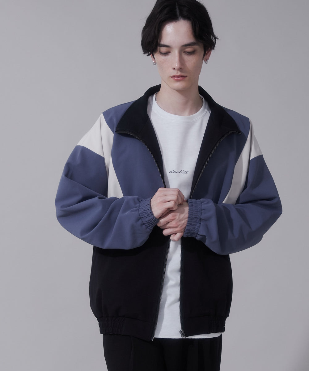 サックス　モデル:180cm　L着用