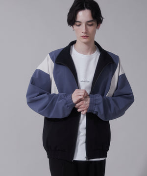 サックス　モデル:180cm　L着用