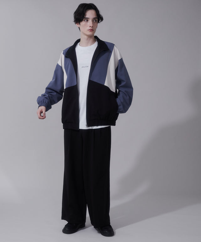 サックス　モデル:180cm　L着用