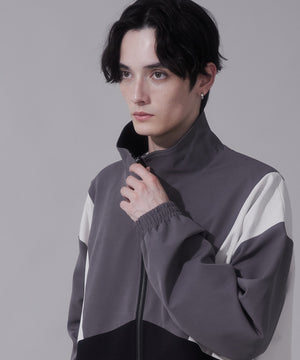 チャコール　モデル:180cm　L着用