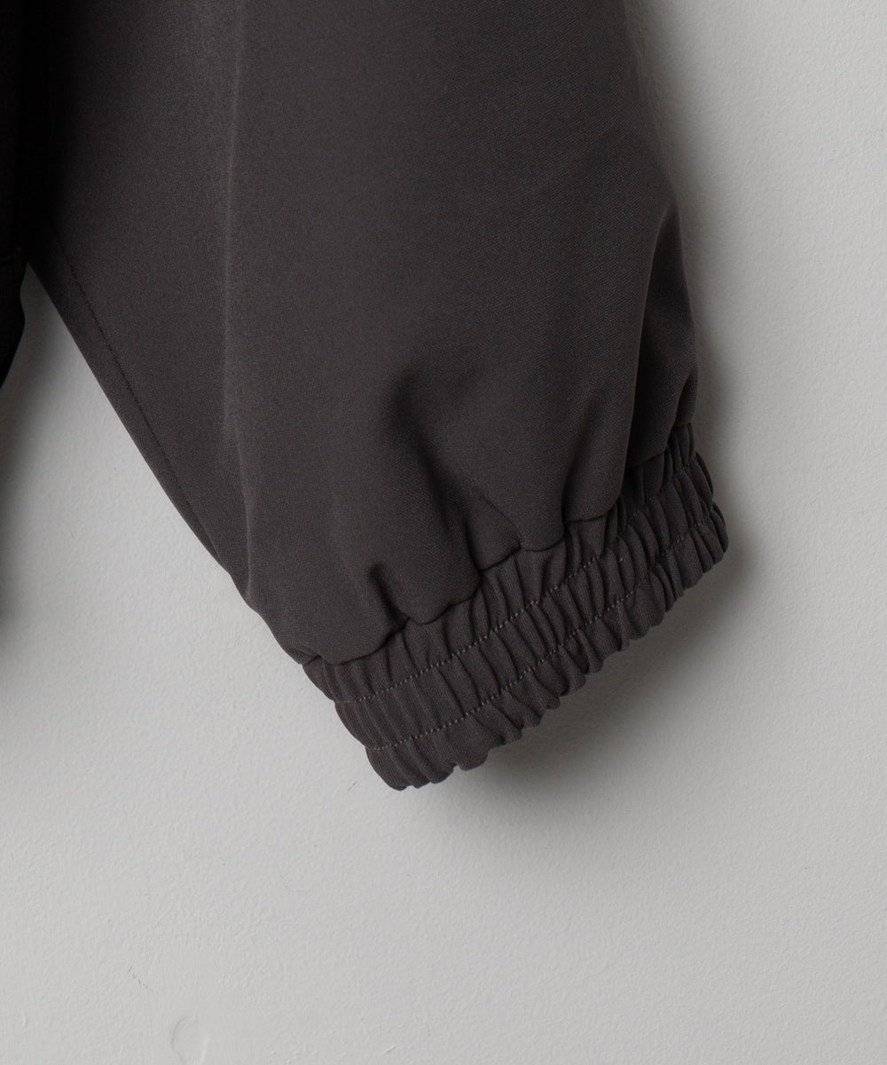 トロミスタンドブルゾン