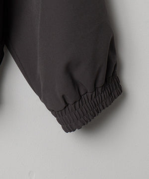 トロミスタンドブルゾン