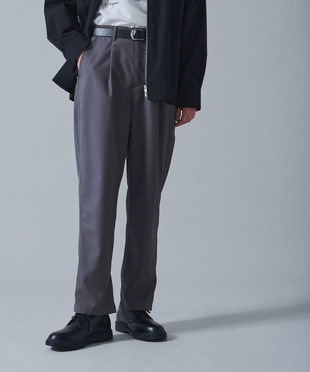 グレー　モデル：180㎝　L着用