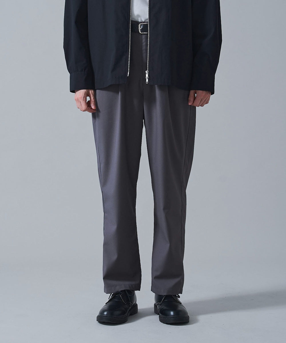 グレー　モデル：180㎝　L着用