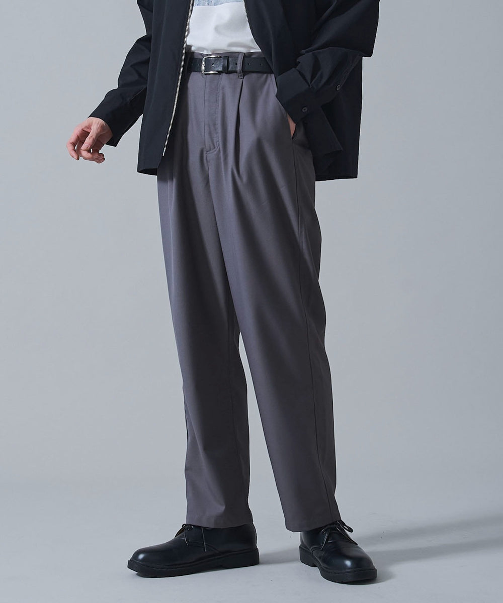 グレー　モデル：180㎝　L着用