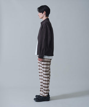 ベージュチェック　モデル：180㎝　L着用