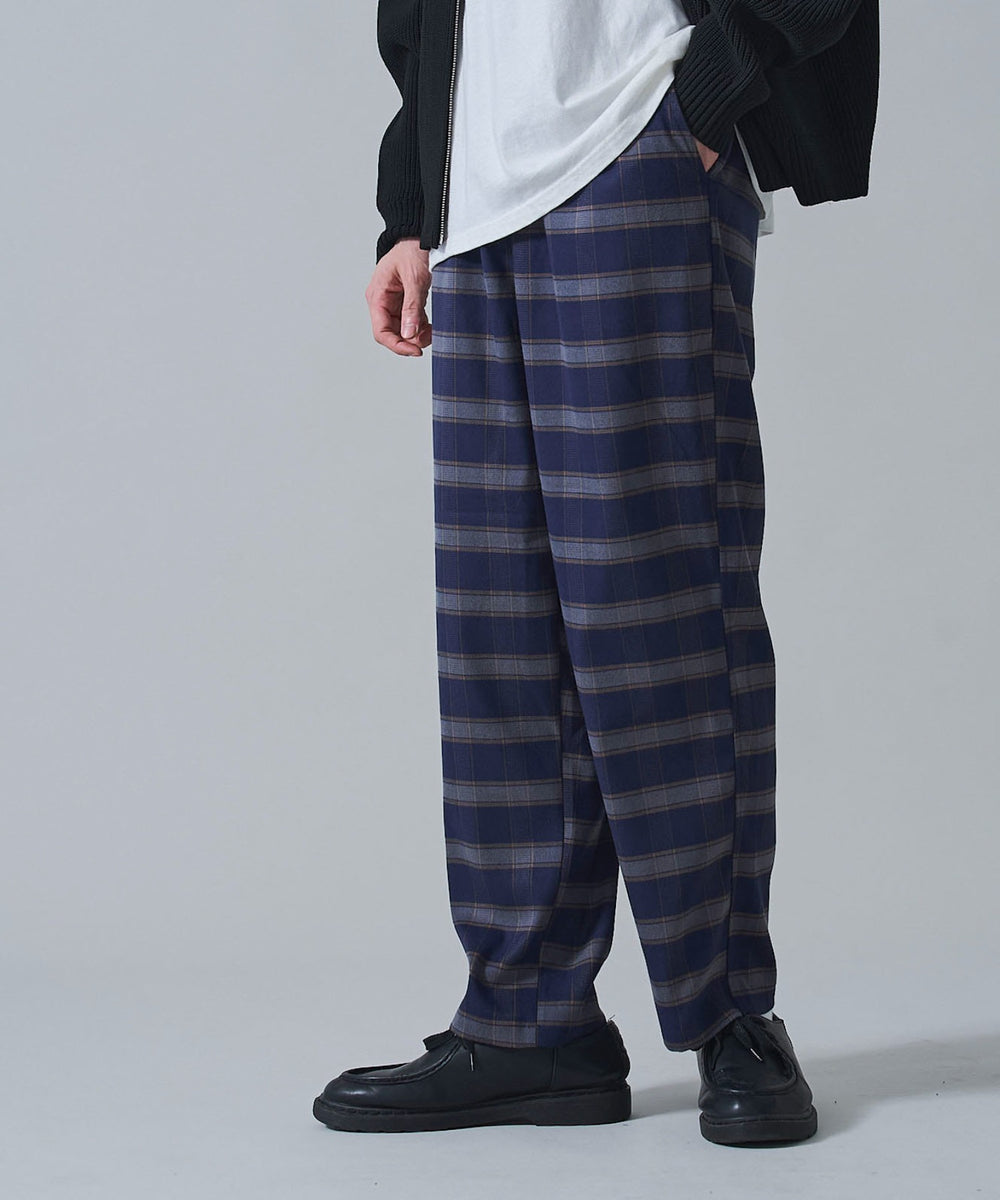 ブルーチェック　モデル：180㎝　L着用