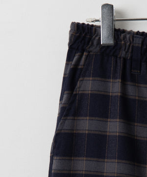 チェックテーパードスラックス