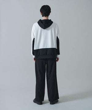 ホワイト　モデル：180㎝　L着用