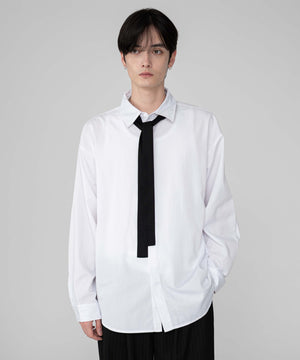 ホワイト モデル：180cm L着用