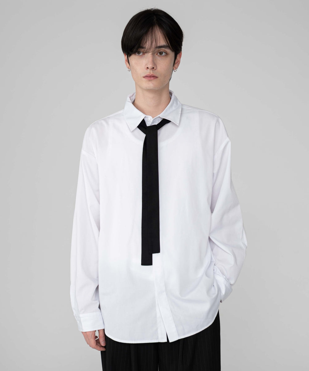 ホワイト モデル：180cm L着用