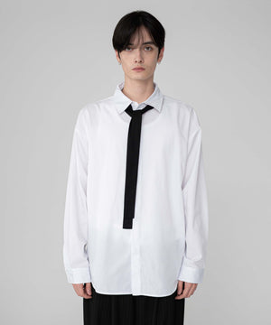 ホワイト モデル：180cm L着用