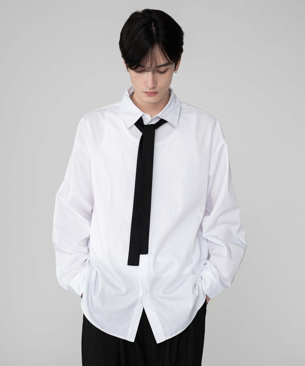 ホワイト モデル：180cm L着用