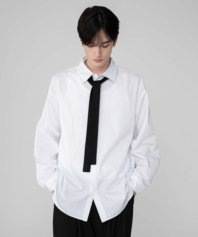 ホワイト モデル：180cm L着用