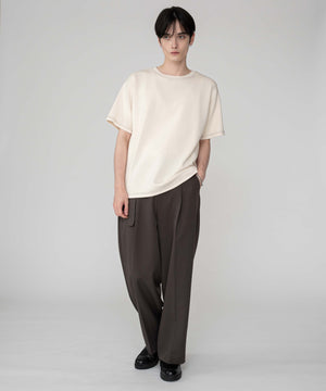 オフホワイト モデル：180cm L着用