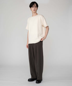 オフホワイト モデル：180cm L着用