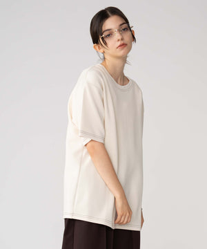 オフホワイト モデル：162cm 　M着用