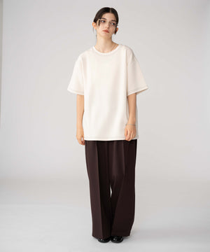 オフホワイト モデル：162cm 　M着用