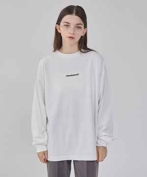 ホワイト モデル：162cm M着用