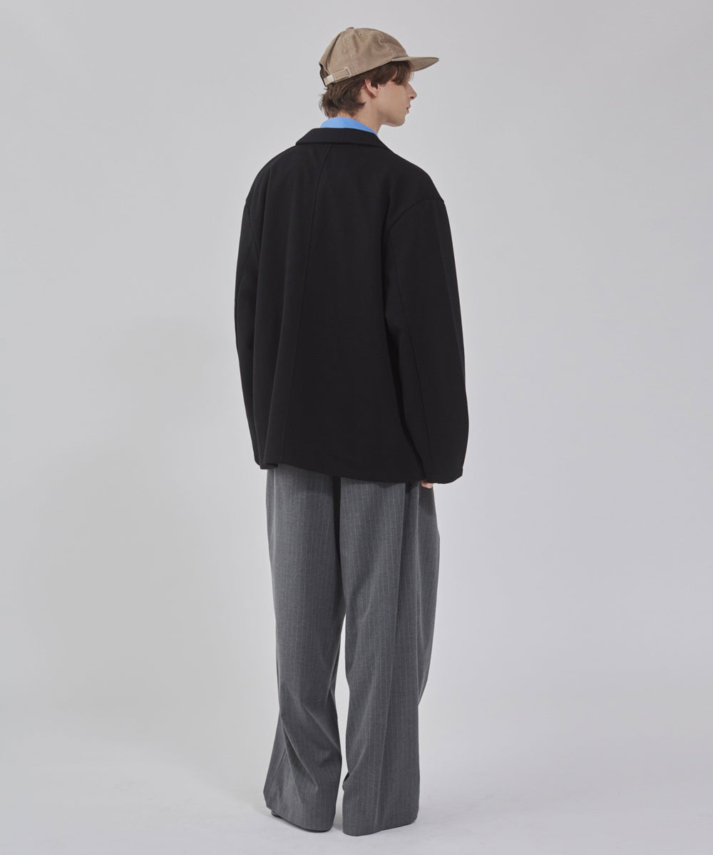 ブラック モデル：178cm L着用