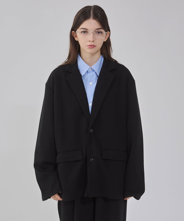 ブラック モデル：162cm M着用