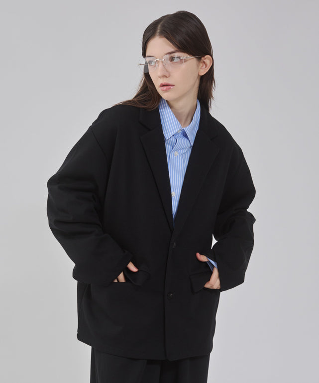 ブラック モデル：162cm M着用