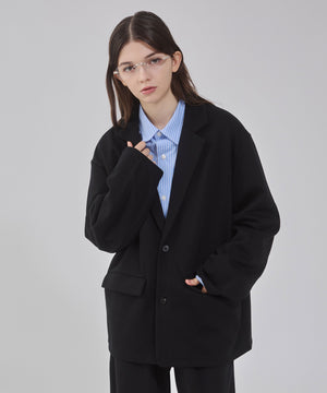 ブラック モデル：162cm M着用