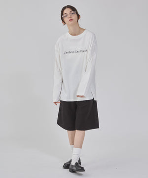 オフホワイト モデル：162cm M着用