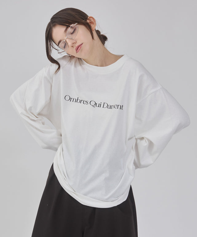 オフホワイト モデル：162cm M着用