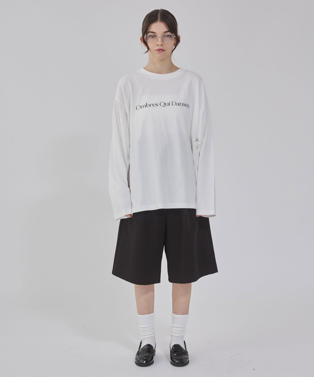 オフホワイト モデル：162cm M着用