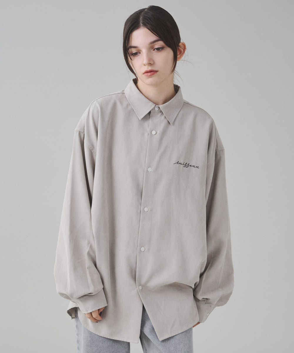 Lベージュ モデル：162cm L着用