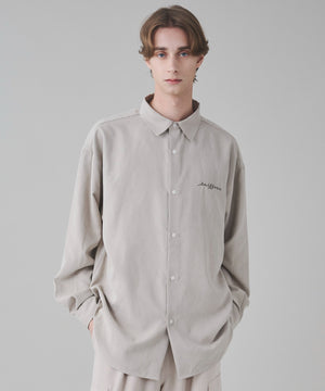 Lベージュ モデル：178cm L着用