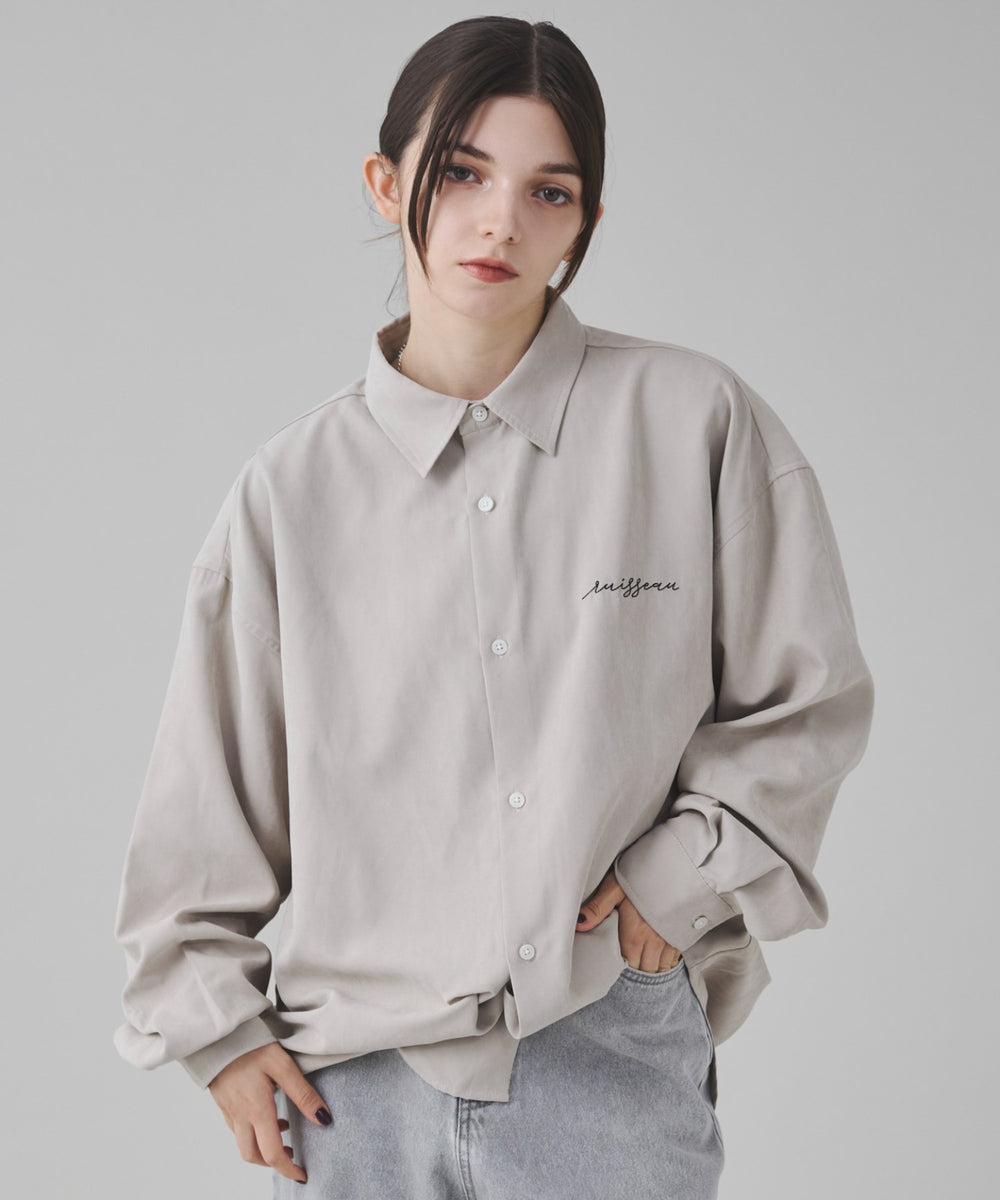 Lベージュ モデル：162cm L着用