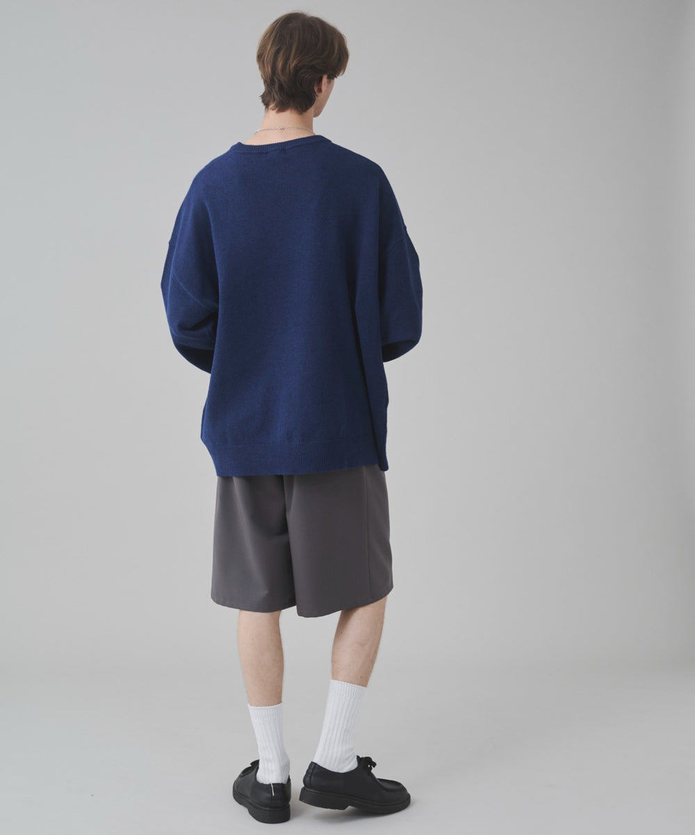 ネイビー モデル：178cm L着用