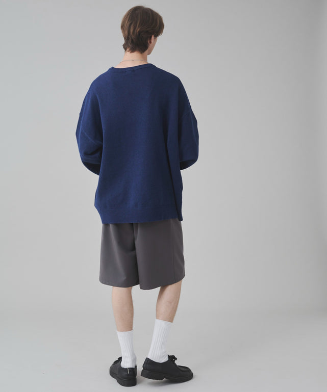 ネイビー モデル：178cm L着用